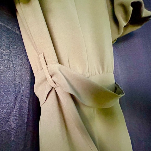 Pretty Garden Olive Green Bubble-Sleeve Belted Jumpsuit, Size S - Picture 8 of 11